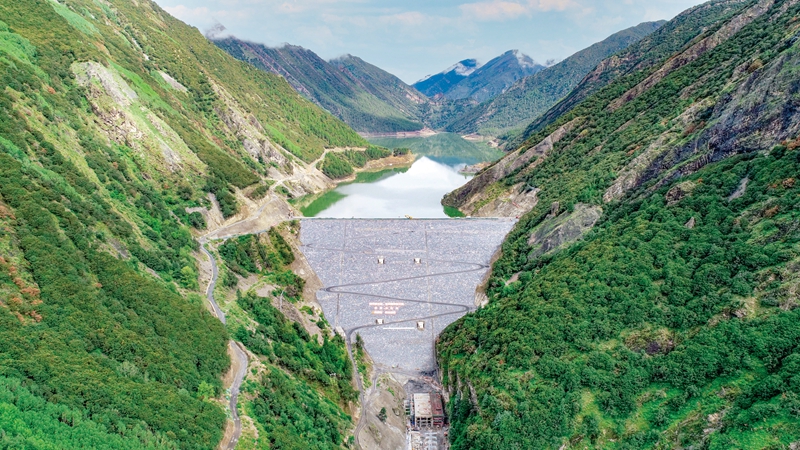 古瓦电站大坝全景_副本.jpg